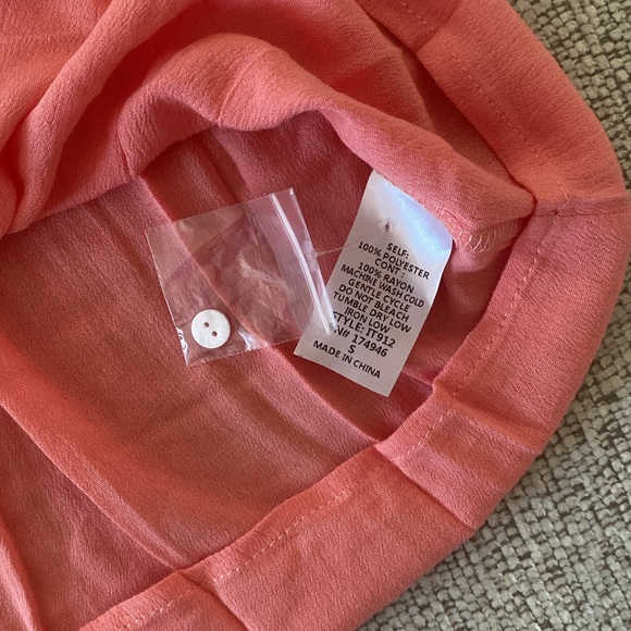 Hailey & Co coral and pink tank top with button detail. - Picture 5 of 6